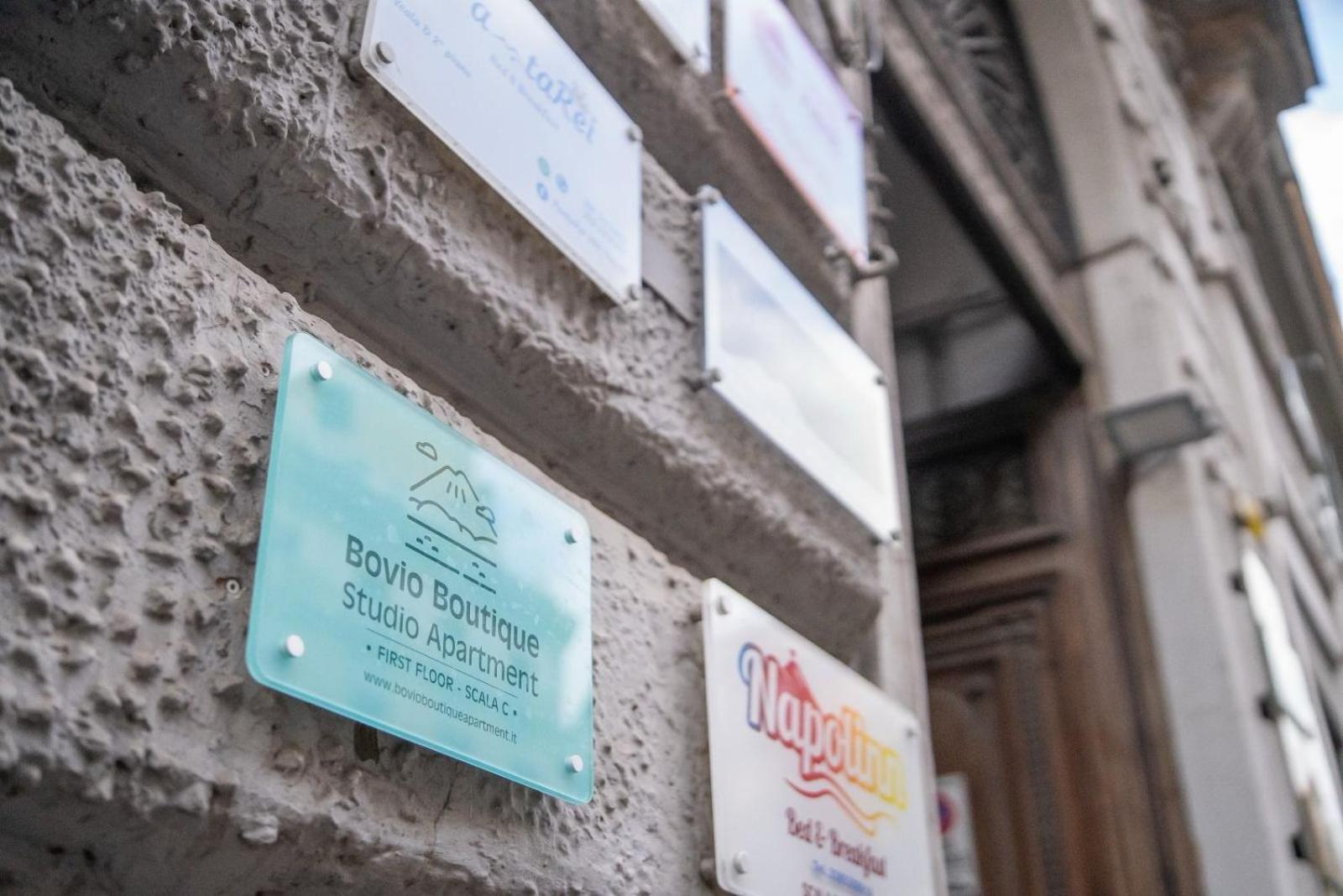 Bovio Boutique Studio Apartment Napoli Dış mekan fotoğraf
