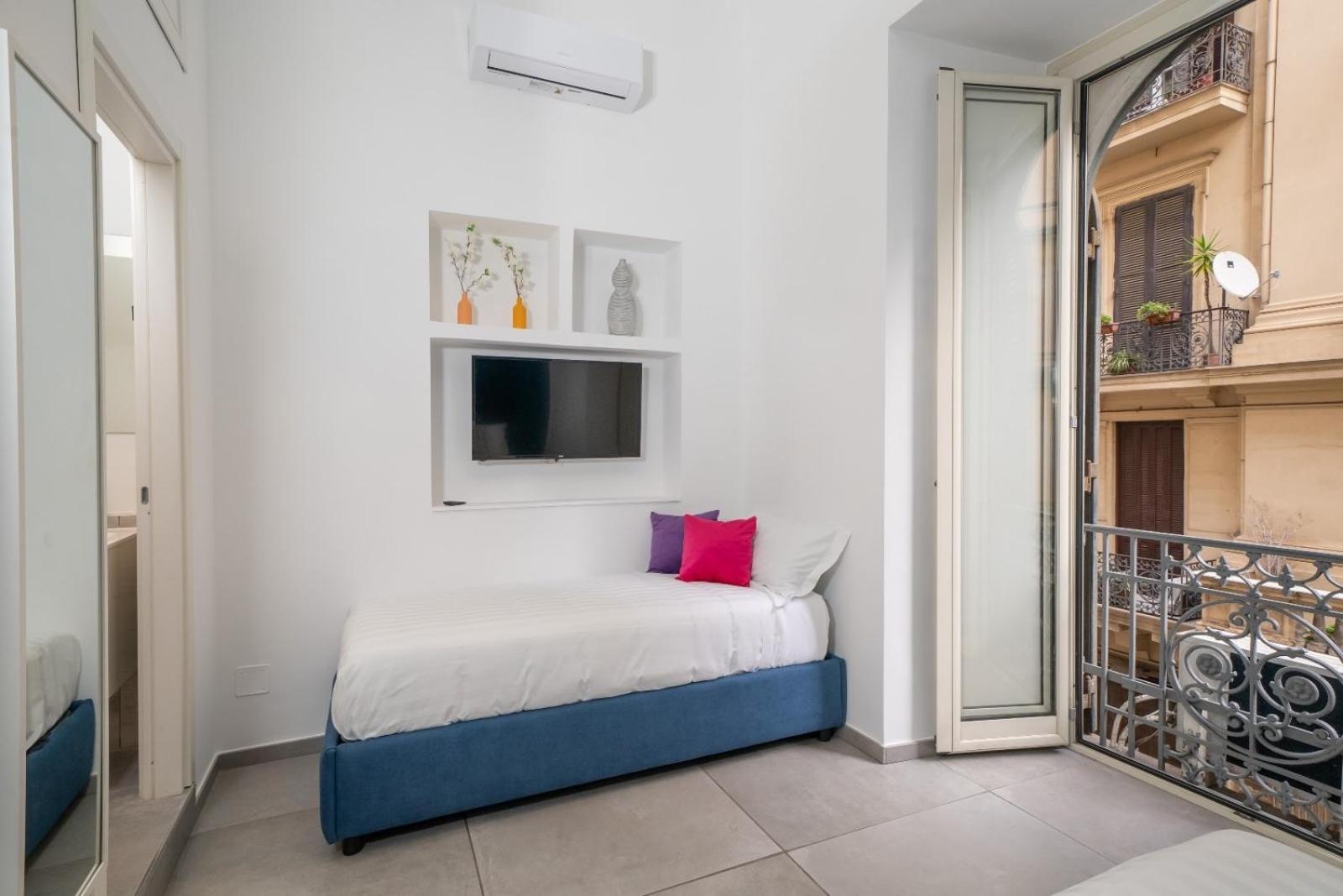Bovio Boutique Studio Apartment Napoli Dış mekan fotoğraf