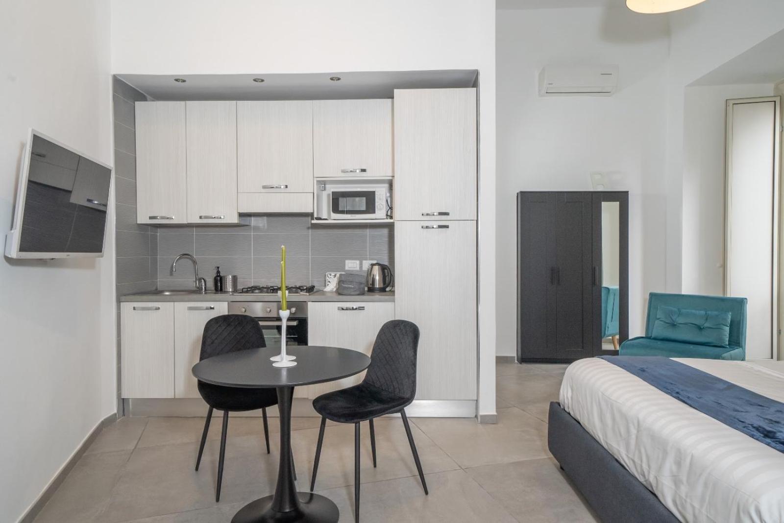 Bovio Boutique Studio Apartment Napoli Dış mekan fotoğraf